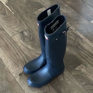 NWOT, Hunter Tall Rain Boots, Navy Size 8